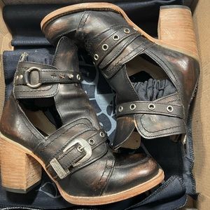 Freebirds Sonoma EUC Size 8